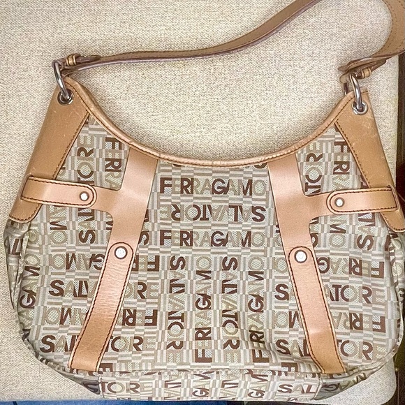 Salvatore Ferragamo Tan and Brown Women's Fartecth Shoulder Bag - Picture 2 of 7